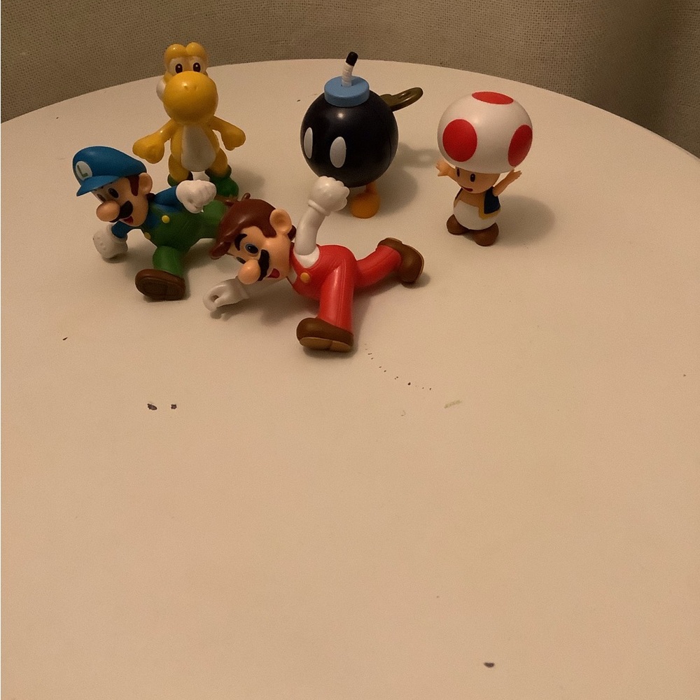 Mario toy bundle - Picture 2 of 4